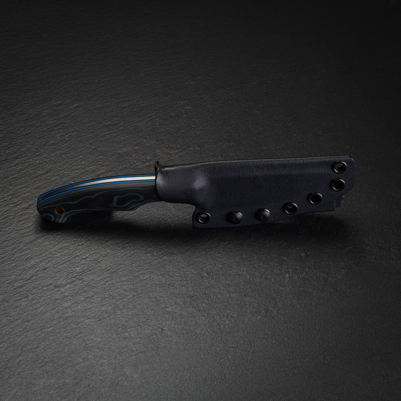 Fennec - Magnacut/Blue Virus Micarta